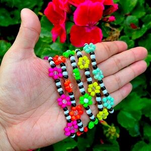 Multicolor flowers bracelets